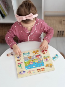 Puzzle Montessori din Lemn, Tablita Transport si Vehicule,10 Piese + Puzzle 5 Piese, Dimensiune 30x22.5 cm - Img 2