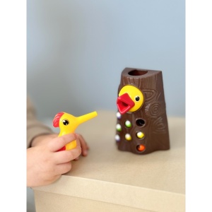 Joc Interactiv Ciocanitoarea si Puiul, Indemanare, Magnet, Multicolor, 10 piese