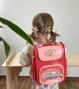 Jucarie Set Bucatarie Model Ghiozdan, 37 Piese, 38x50x23 cm, Plastic, 3 ani+ - Img 2