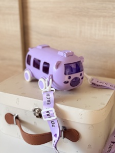 Sticla pentru Apa cu Pai, model Autobuz Ursulet, Plastic, Mov, 500 ml - Img 5