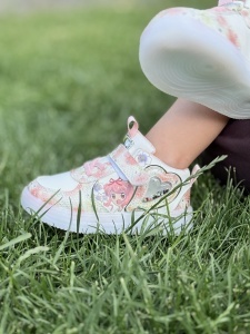 Adidasi Fetite, Model Ghetute, cu Scai, Stelute si Lumini, Talpa cu Motive, Alb - Img 3