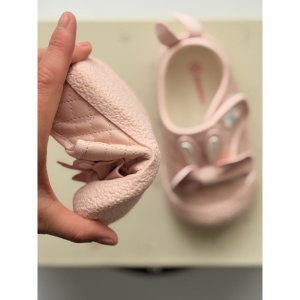 Pantofi Bebeluși pentru Primii Pași, Închidere cu Scai, Branț Moale, Model Fundiță și Urechi de Iepuraș, Roz - Img 9