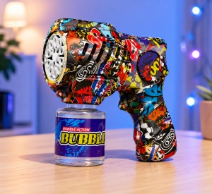 Pistol pentru Baloane de Săpun Model Graffiti Negru, cu Lumini LED, Funcționare pe Baterii - Img 4