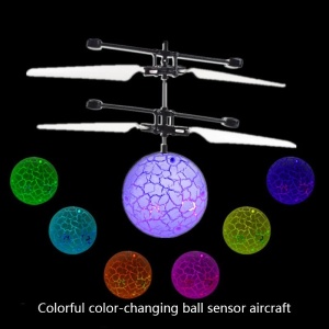 Minge Zburatoare LED cu Infrarosu, Boomerang, USB, Culori Diferite