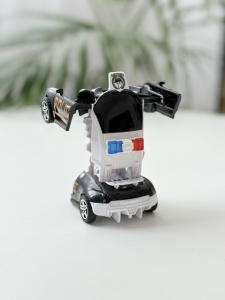 Masinuta 2 in 1, AutoRobot, Plastic, Police, Accesorii Sabii, 14 x 6 cm, 2 ani+ - Img 5