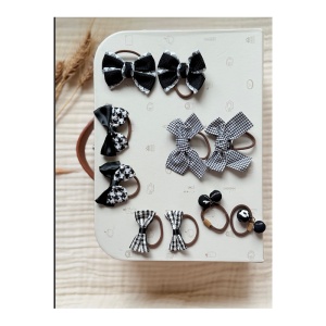 Set Elastice de Par pentru Fetite, 5 Modele, Fundite, Alb si Negru