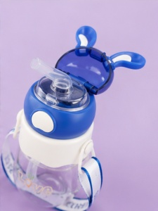 Cana cu pai pentru copii, Plastic, Model cu Urechi si Bareta, Plastic, Bleu, 350 ml
