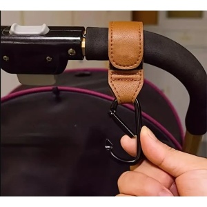 Carlig pentru Carucior, pentru Agatat Sacose si Jucarii, 15.5 cm, Piele Ecologica si Aluminiu, Maro