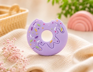 Jucarie pentru Dentitie Bebelusi, Donut, BPA Free Silicon, Mov, 3 luni+