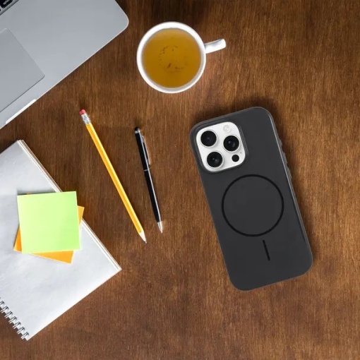 Case for iPhone 18 Pro Glossy Mag Cover compatible with MagSafe black - Img 6