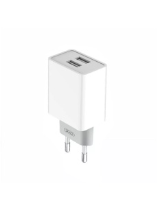 Зарядно устройство 220V XO L65 12W 2xUSB A съвместим с Type C и Lightning